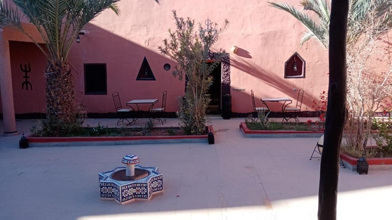 Gite D'Etape Nomade Tajda Buitenkant foto